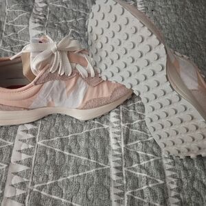 New Balance Women's Soft Pink and White Sneakers